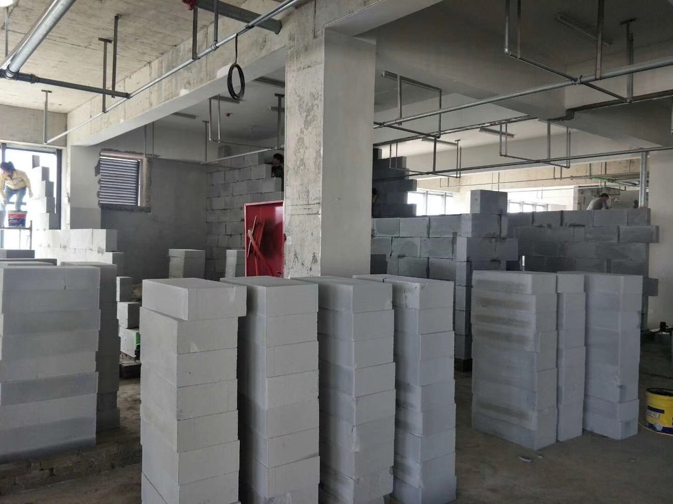 轻质砖隔墙隔断气泡砖隔断安徽包工包料合肥加气块隔断隔墙耐火砖