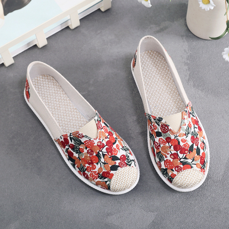 2023 Spring and Summer New Women's Shoes Old Beijing Cloth Shoes Pumps Middle-Aged and Elderly Casual Internet Celebrity Canvas Shoes Breathable Non-Slip Soft Bottom