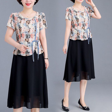z尽1中年妈妈夏装新款连衣裙中老年女装夏季气质高贵阔太太假两件