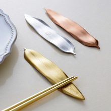 创意日式筷架筷托 个性酒店家用筷枕勺托餐具筷子架柳叶设计理念