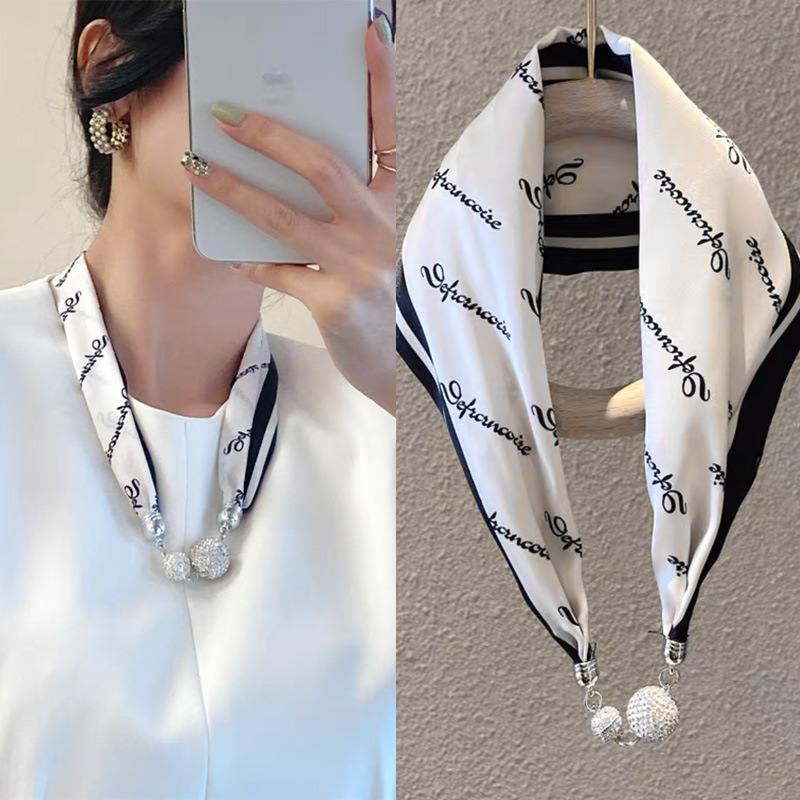 Necklace Chain Magnetic Buckle Silk Scarf for Women Spring Autumn Summer 2023 New Fashion Neck Protection Decorative Neck Scarf Small Scarf