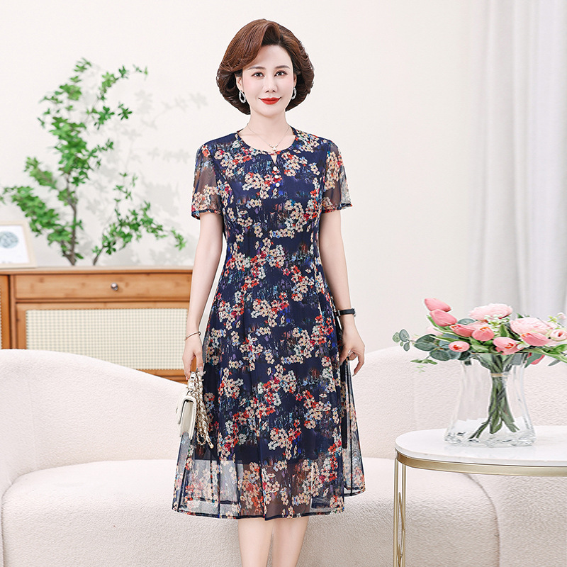 中年妈妈夏装碎花连衣裙短袖洋气新款40岁中老年女装气质雪纺裙子