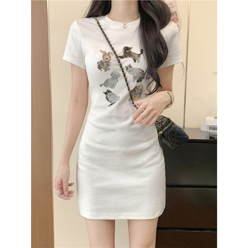 白色短袖t恤连衣裙女夏季2024新款动物印花正肩别致修身包臀裙子
