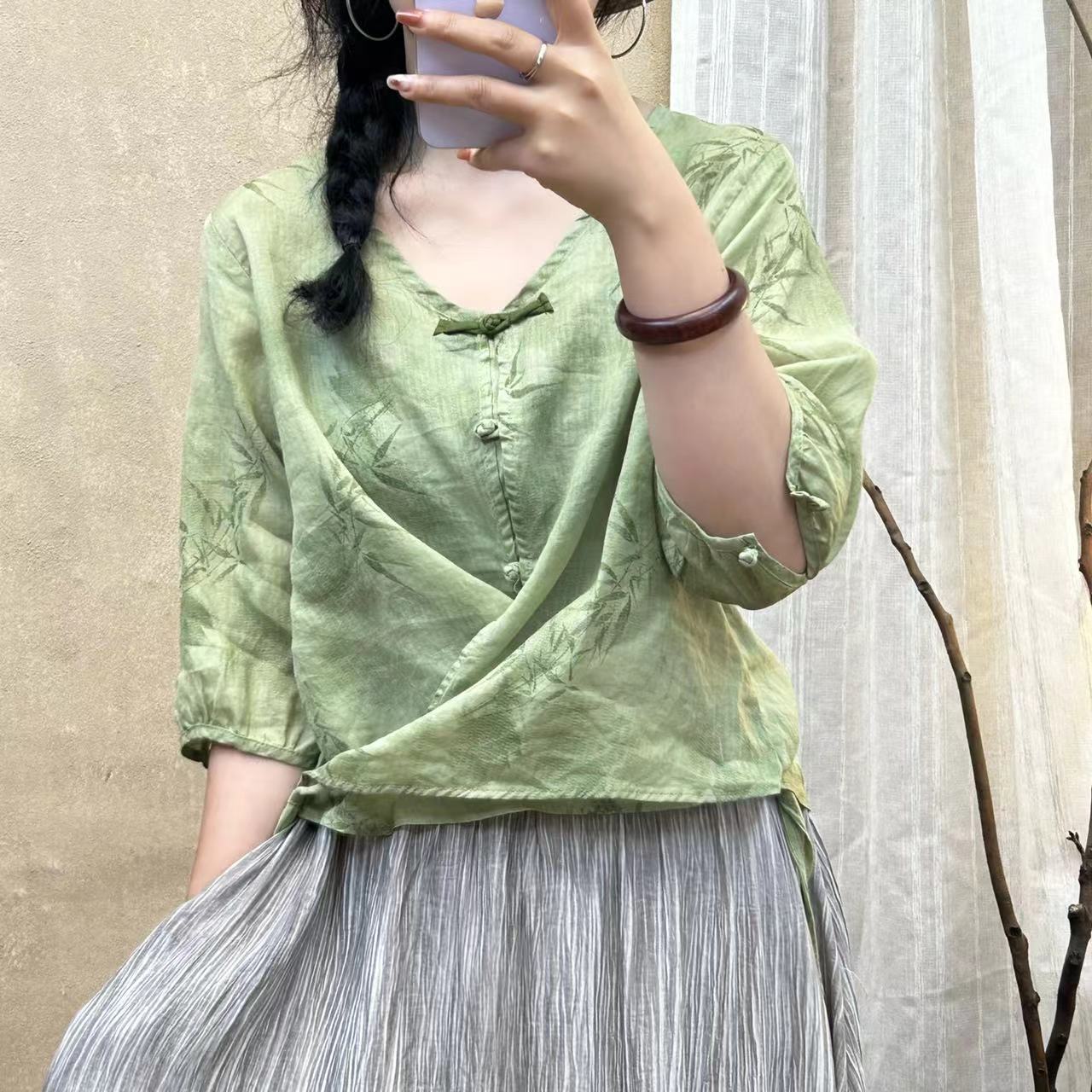 一粒盘扣中袖苎麻印花上衣女百搭夏季新款宽松薄款小众复古衬衫