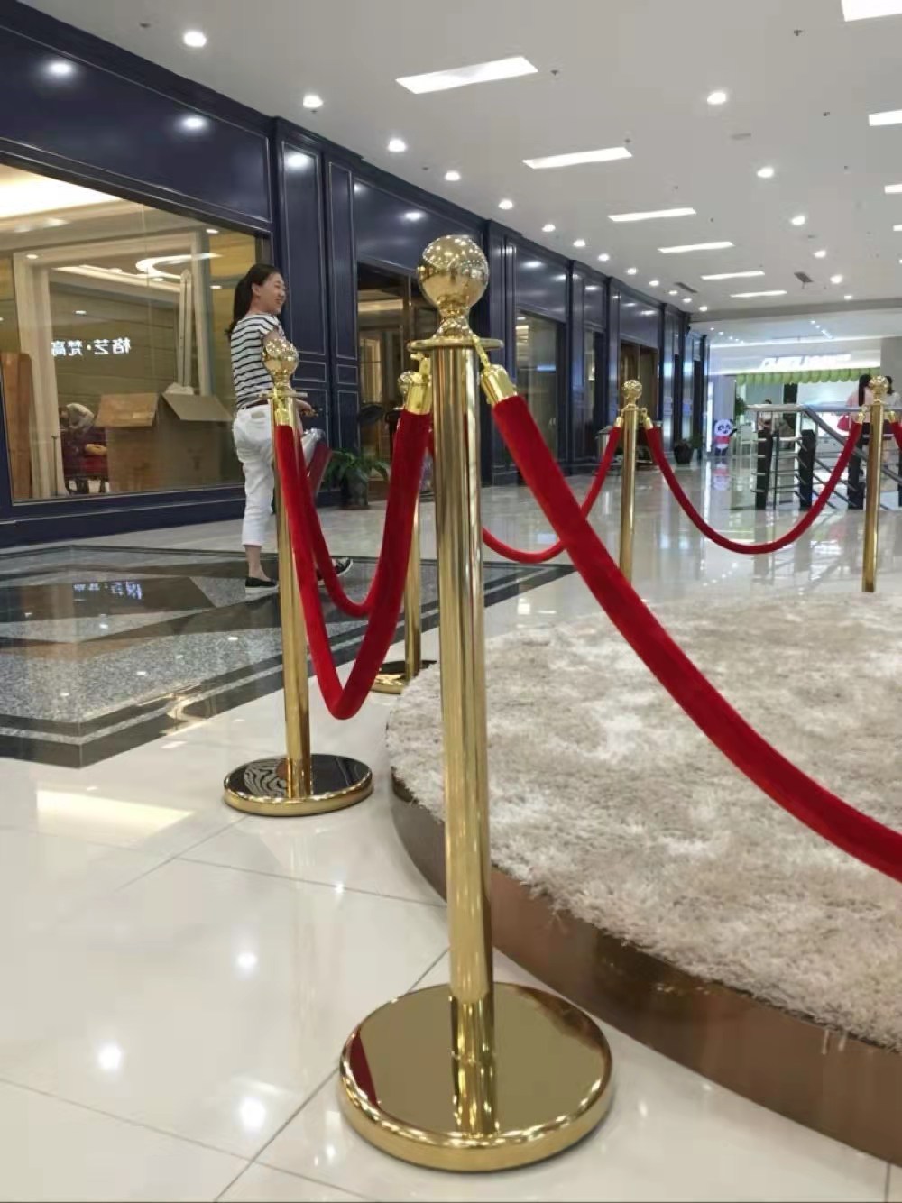 银行酒店礼宾柱护绳护绳排队护栏绒绳麻绳隔离栏栏杆绒绳隔离栏