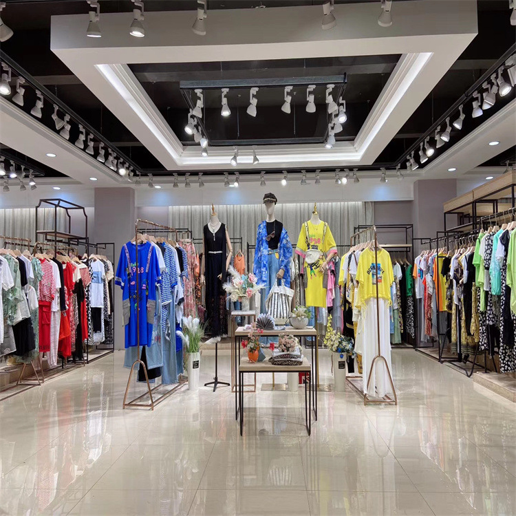 亮点国际21夏香港端高潮牌品牌折扣女装剪标尾货快手直播货源