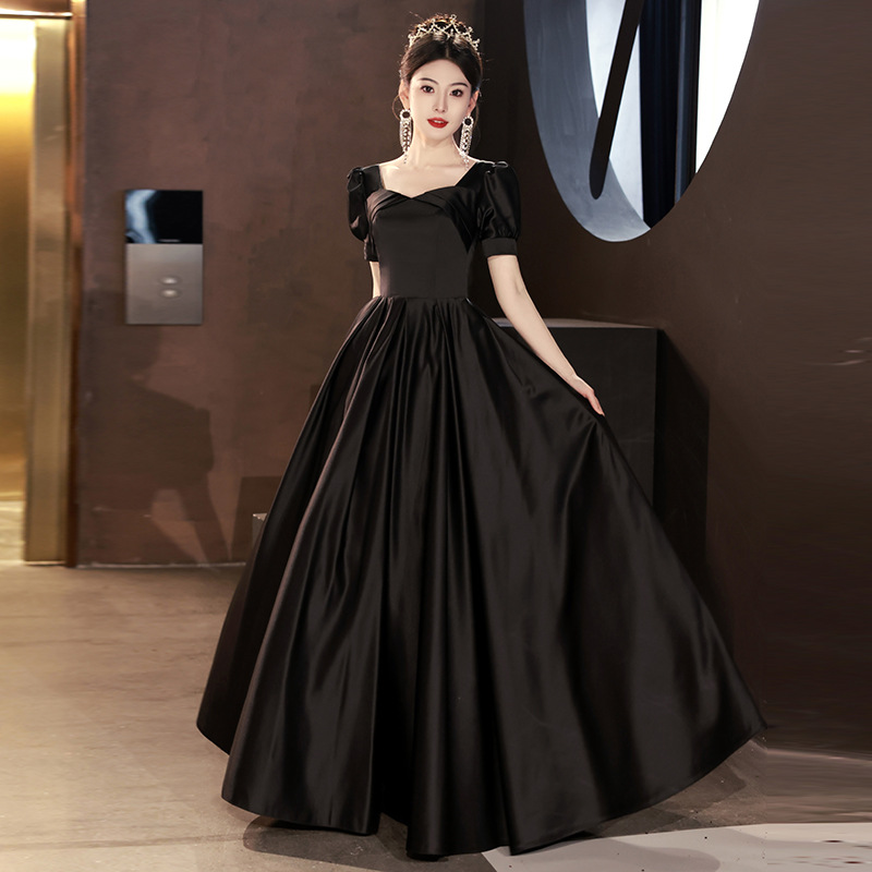 法式黑色缎布赫本风在逃公主晚礼服轻奢生日年会主持毕业连衣裙夏