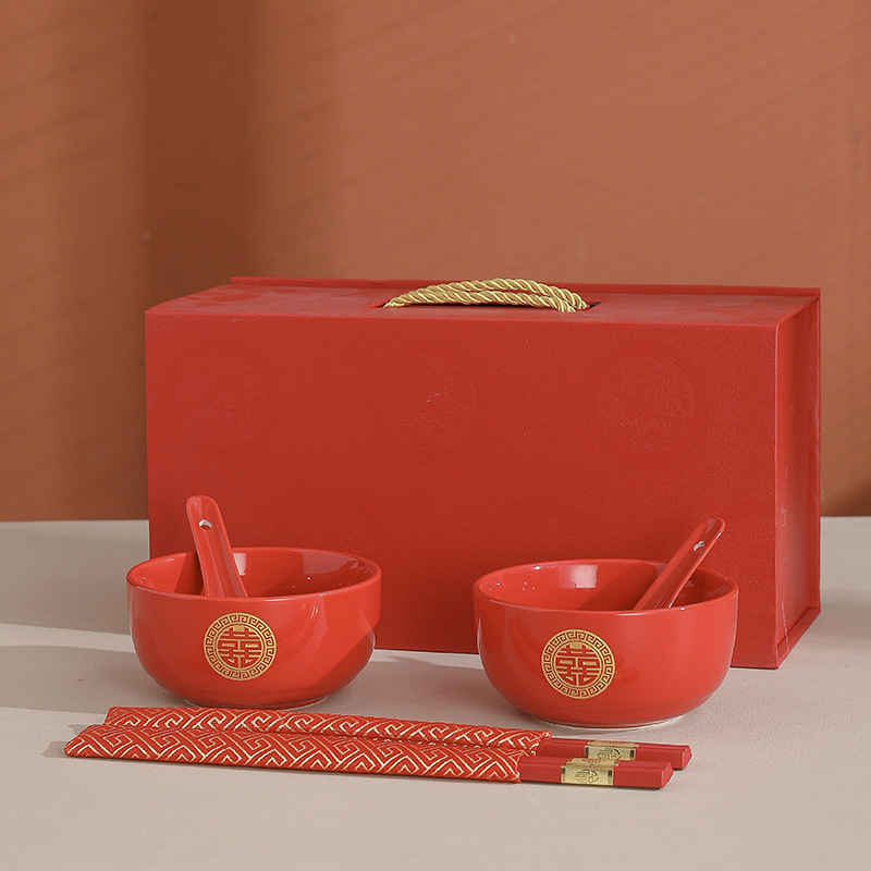 Bowl Wedding Couple Bowls and Chopsticks Set Women's Wedding Red Ceramic Bowl Pairs of Tableware High-End Gift Box Wedding Gift