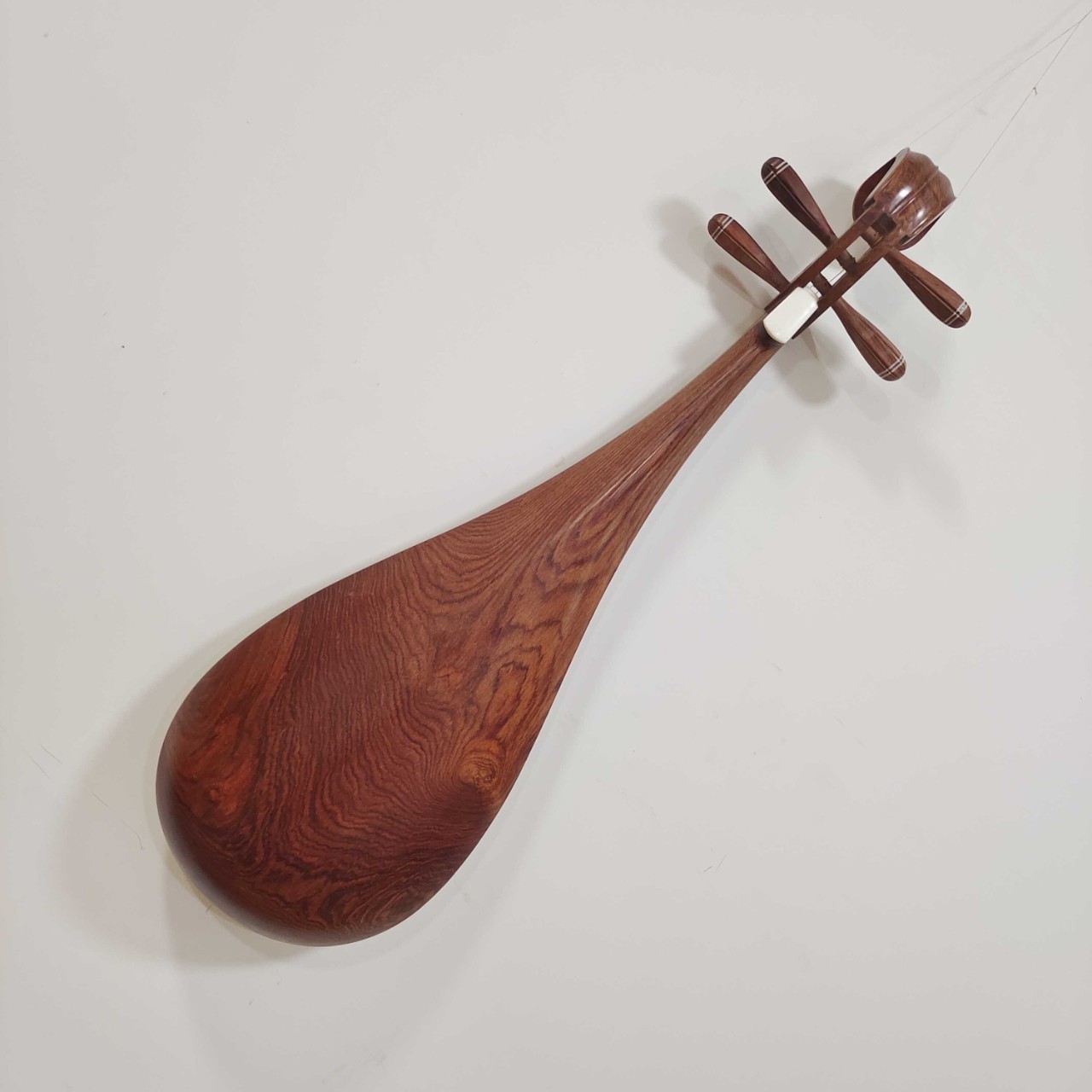 专业红酸枝木琵琶乐器 红木琵琶乐器一部到位