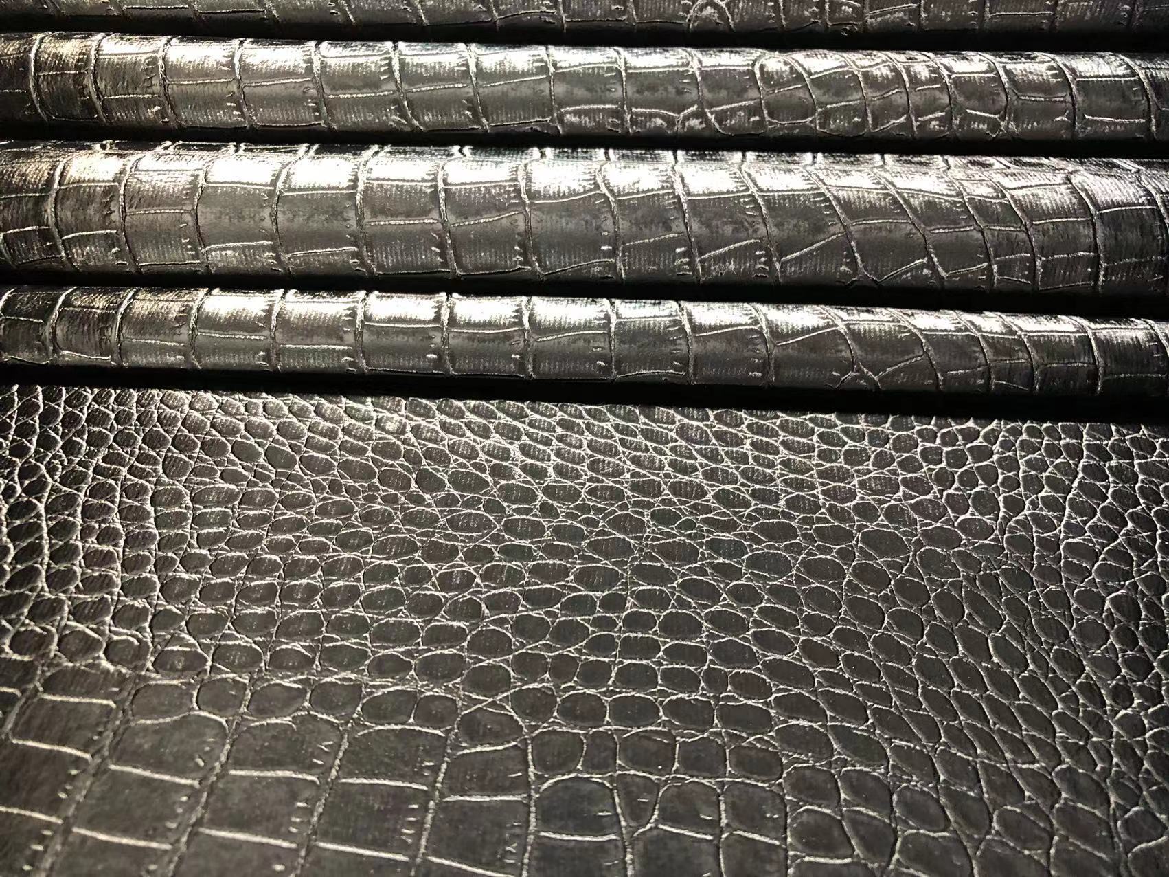 现货供应 pu革服装丝光鳄鱼纹 jc-1012 厚0.6mm 新款皮革面料