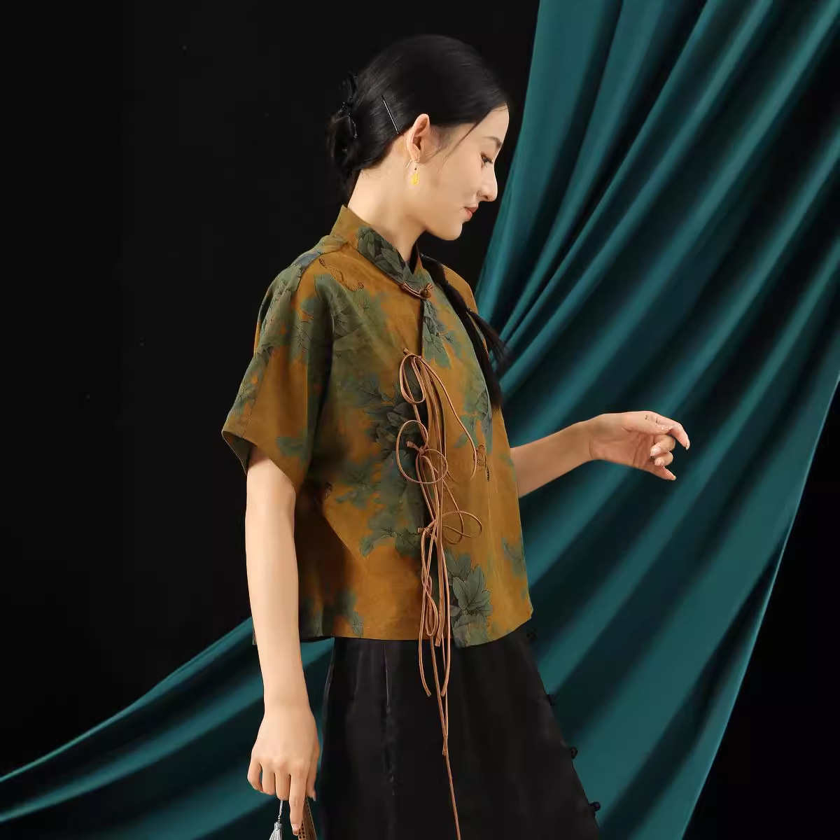 致橡树2024新款绢纺香云纱斜襟上衣桑蚕丝中式印花t恤b240916