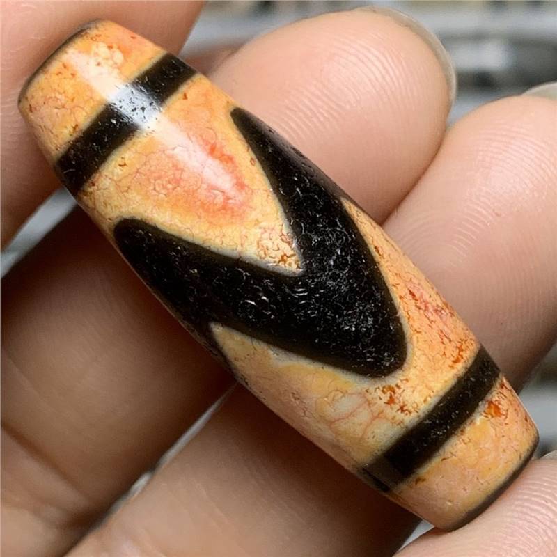 一物一图 西藏天珠真品马蹄纹包浆朱砂供虎牙天珠吊坠34.5*11.