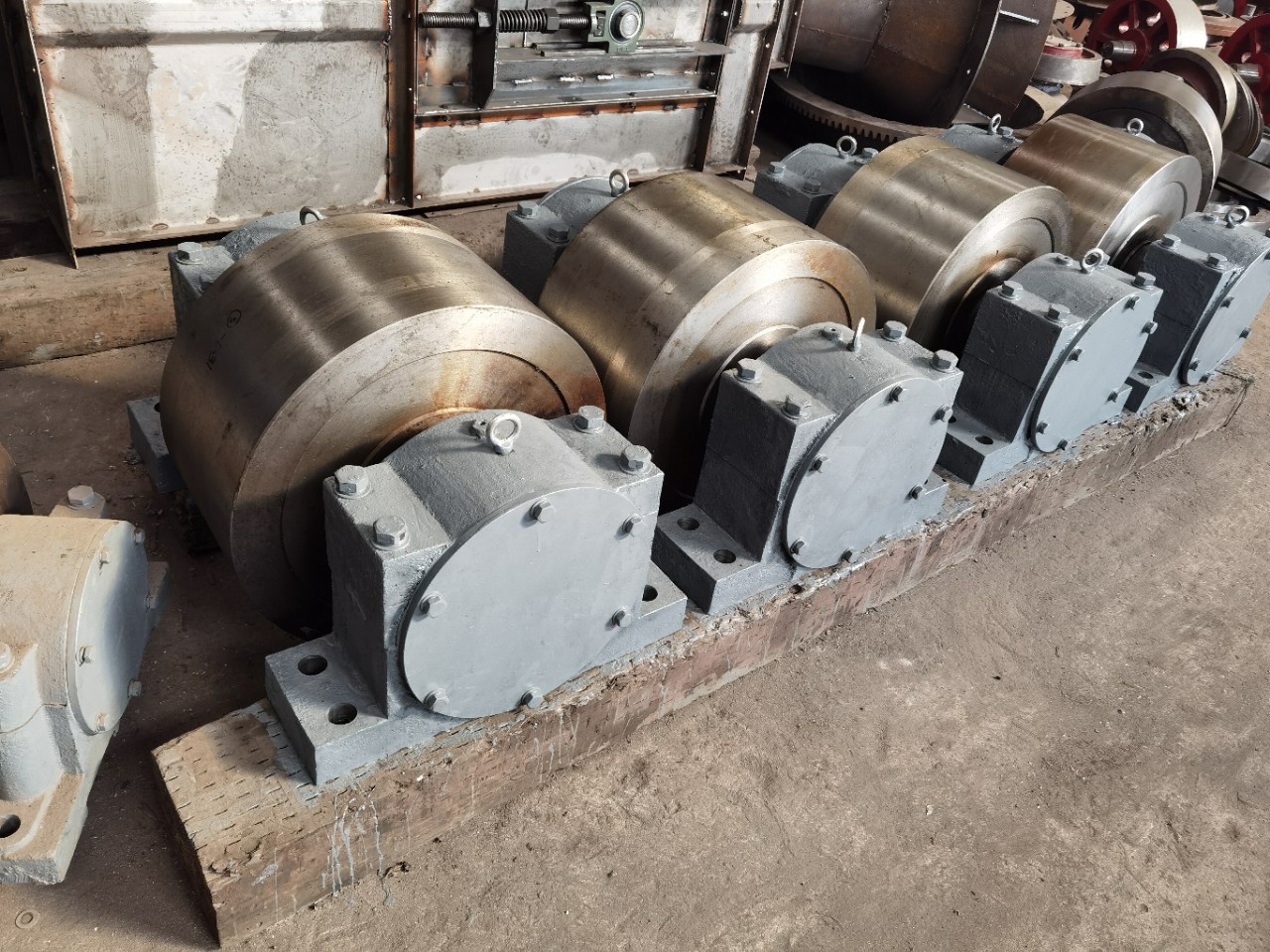 回转窑托轮厂家烘干机配件干燥机拖轮总成