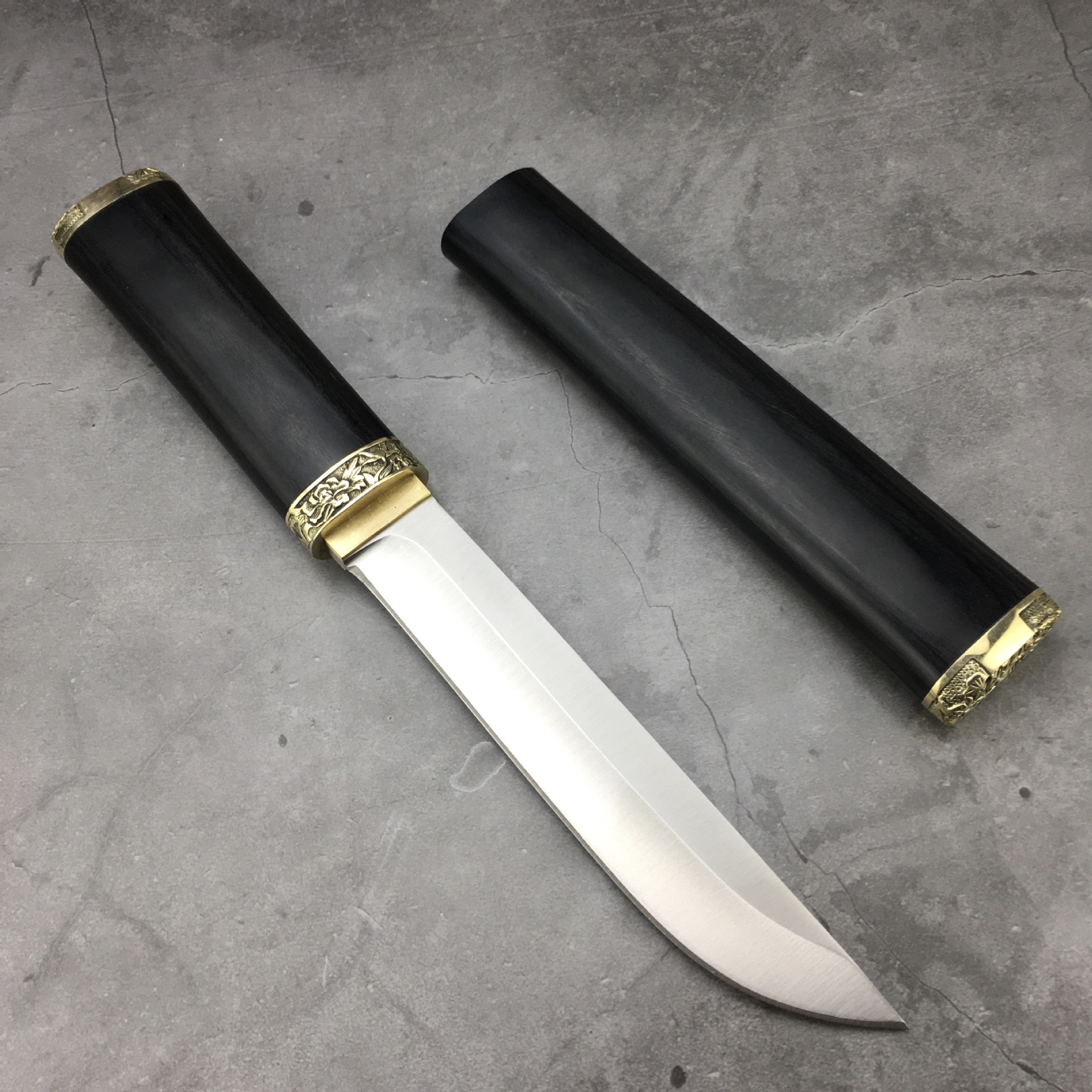 日本武士短刀锋利一体龙骨高硬度户外刀具直刀防身随身野外求生刀