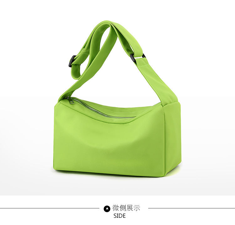 索亚特新款大容量纯色尼龙斜跨女包批发妈妈逛街游玩上班单肩背包