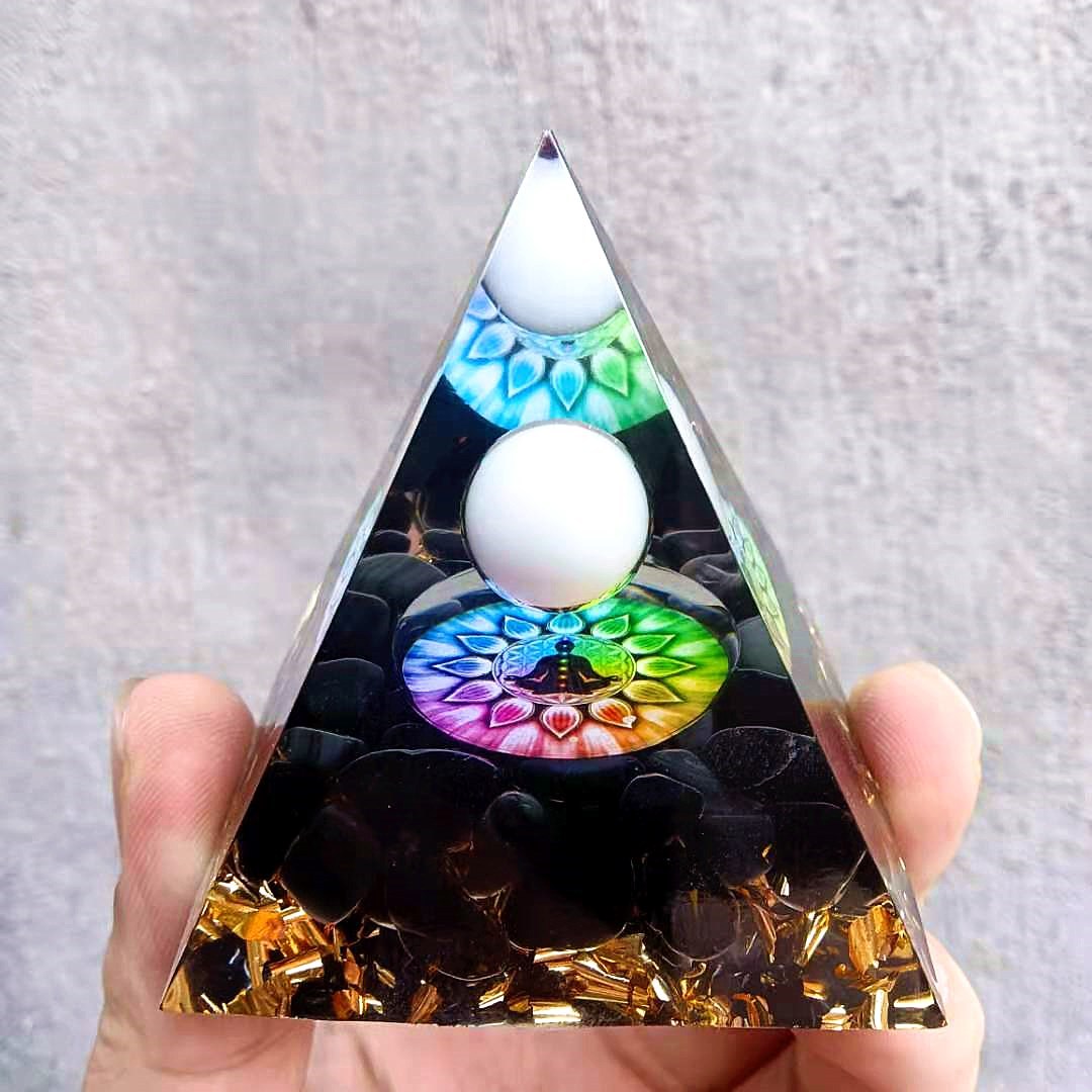 水晶球滴胶金字塔摆件家居装饰品汽车摆件跨境爆款手工树脂工艺品