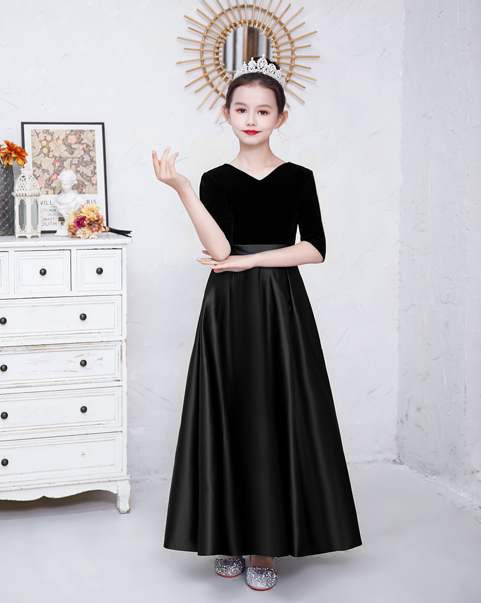 儿童礼服钢琴演奏礼服女童丝绒礼服生日公主裙学生主持独奏合唱服