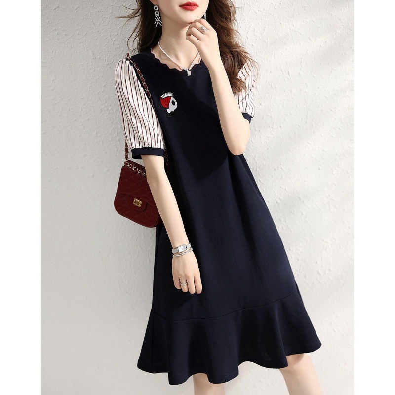 24夏新款气质连衣裙女柒豪米六号铺减龄显瘦直筒休闲荷叶边a字裙