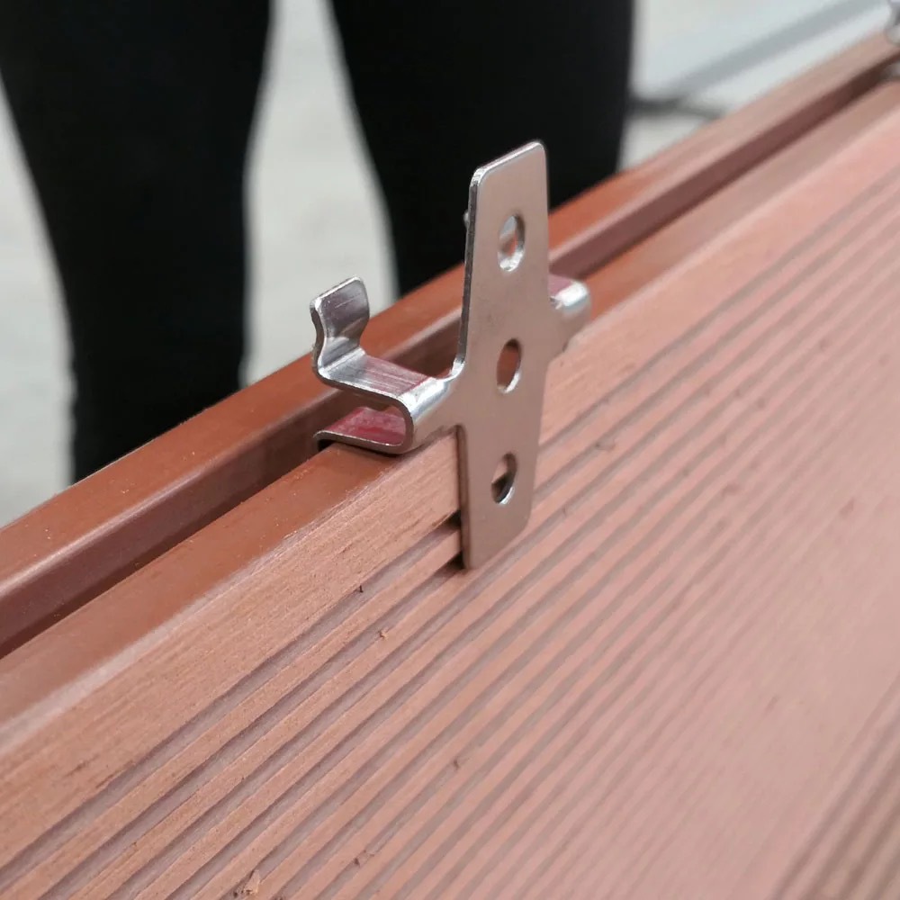 厂家直营塑木地板配件 木塑地板扣件 不锈钢扣件 金属 起边扣
