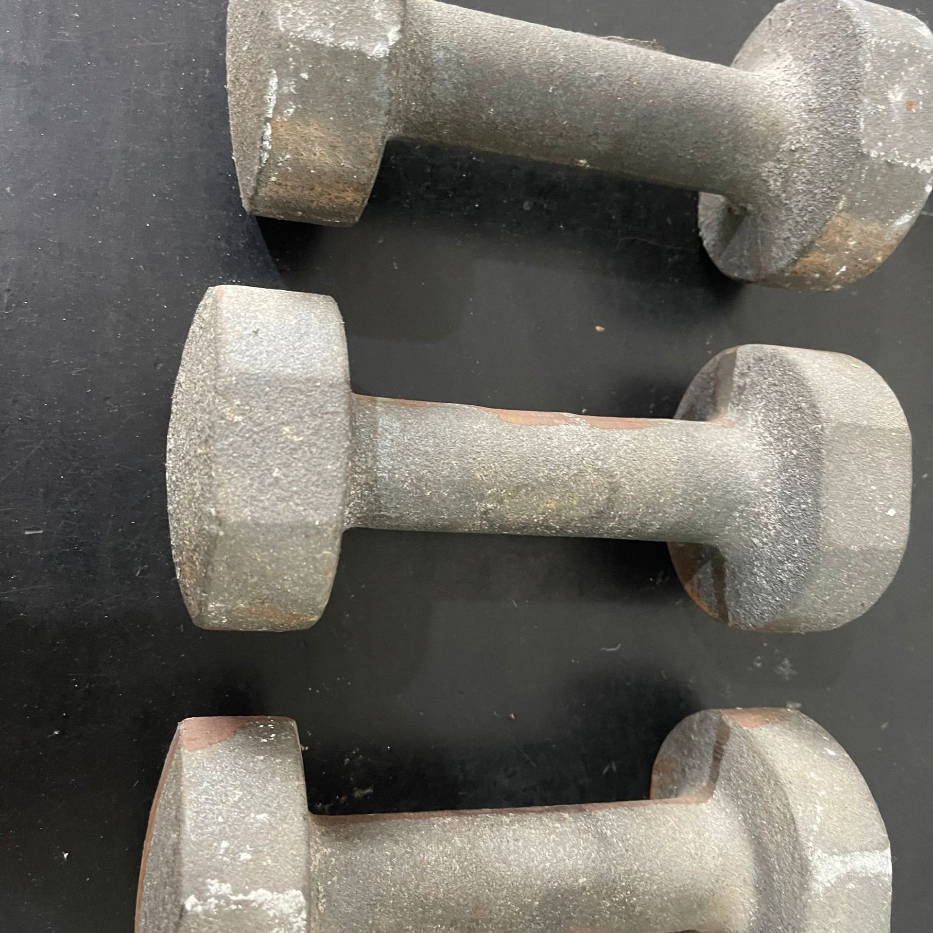 厂家供应健身器材哑铃 灰铁材质健身房用哑铃 规格多样哑铃