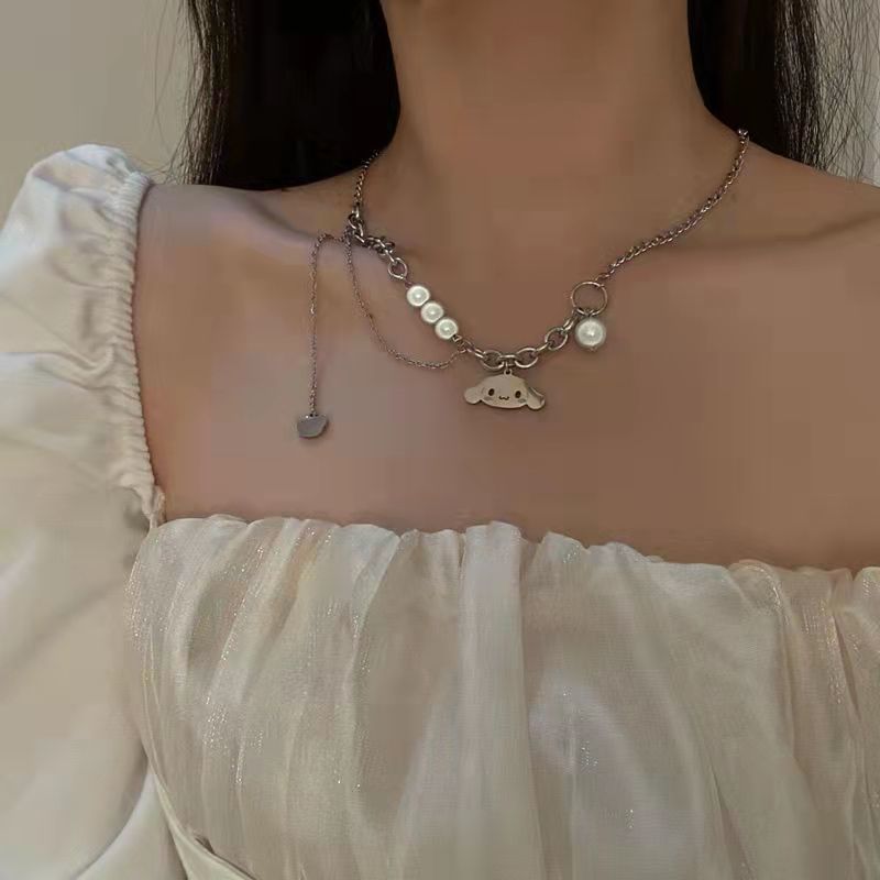 Sweet Cool Ins Clow Pearl Beige Necklace Female Student Stitching Reflective Personality Clavicle Chain Fashion All-Match Necklace