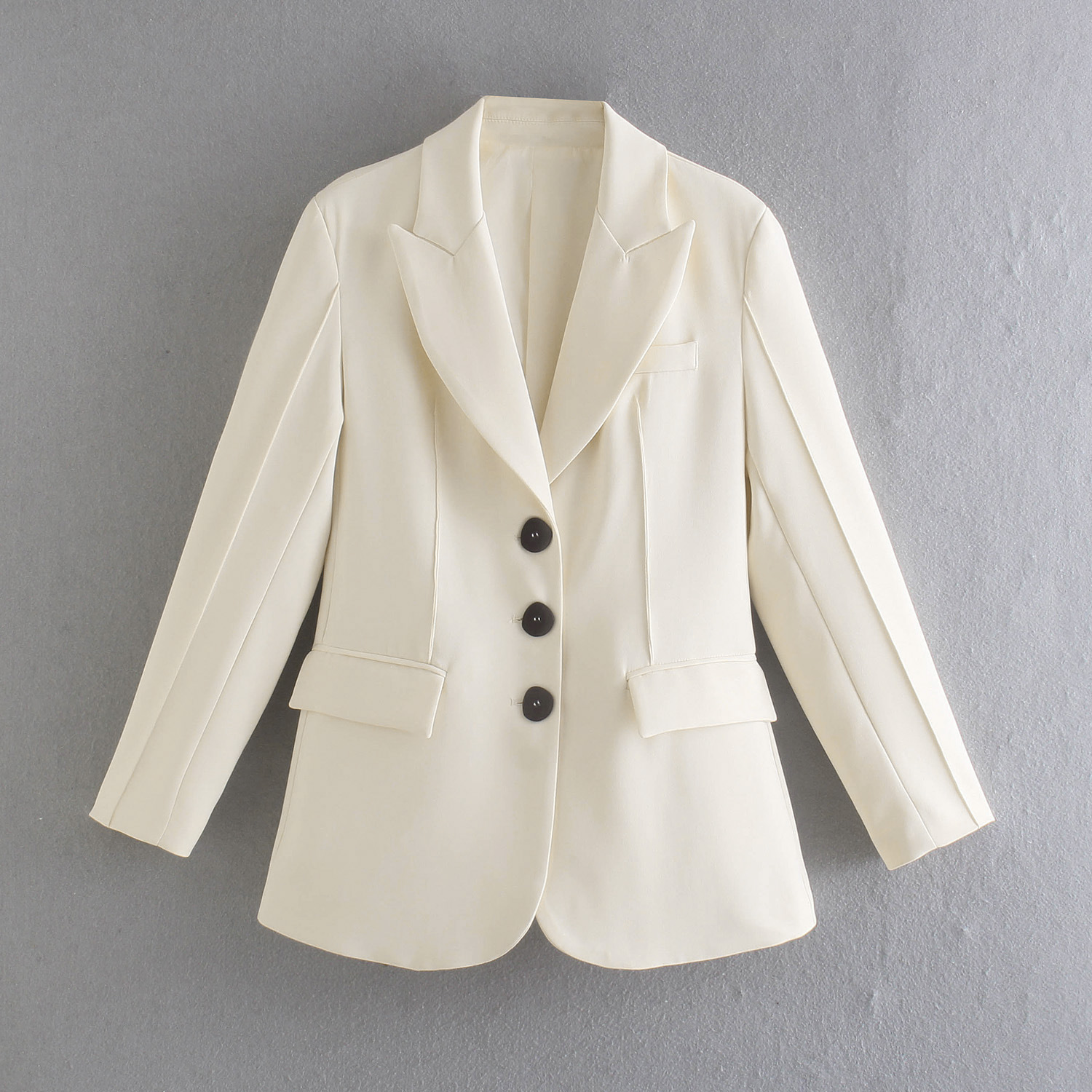 女装白色修身外套图片