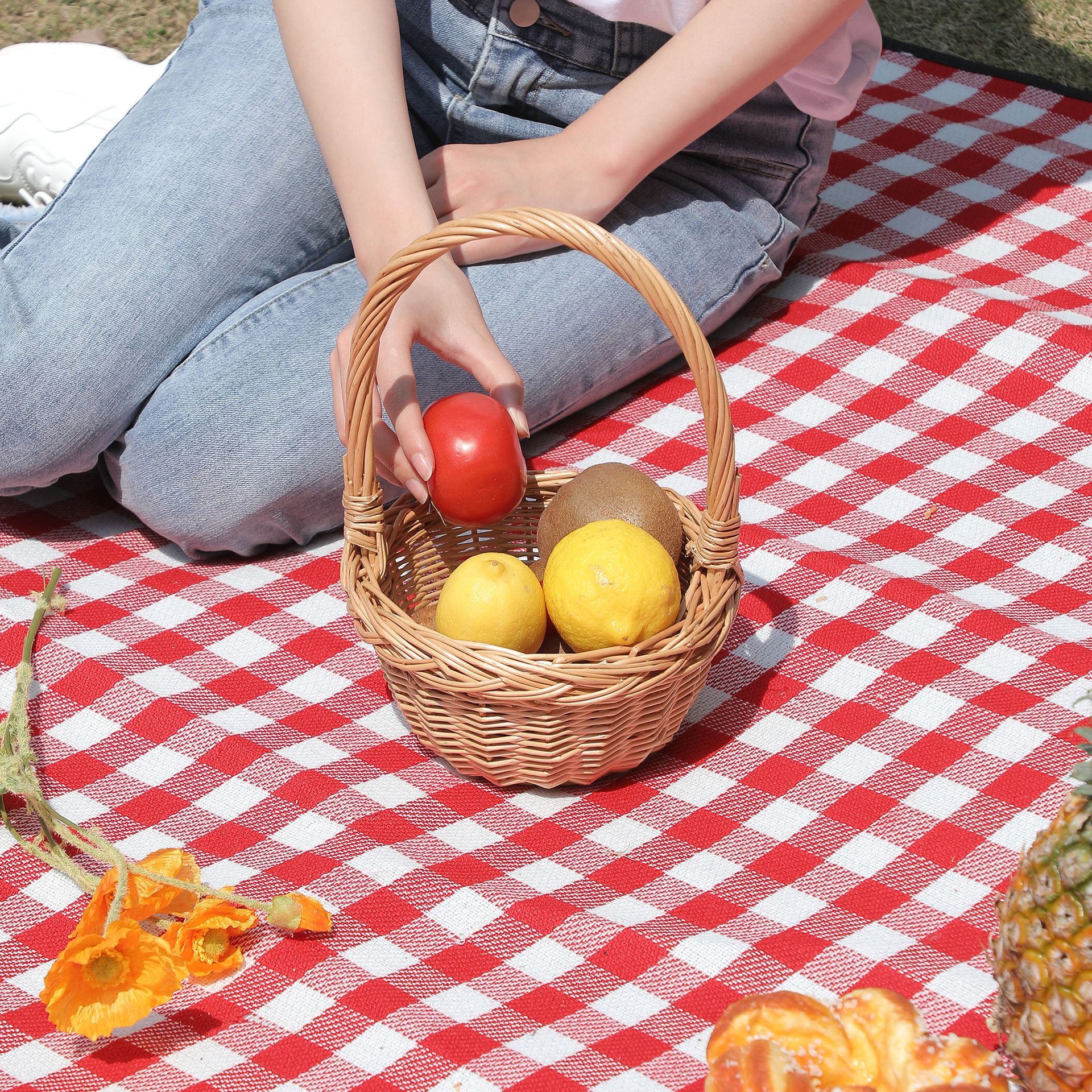 手提水果篮子图片
