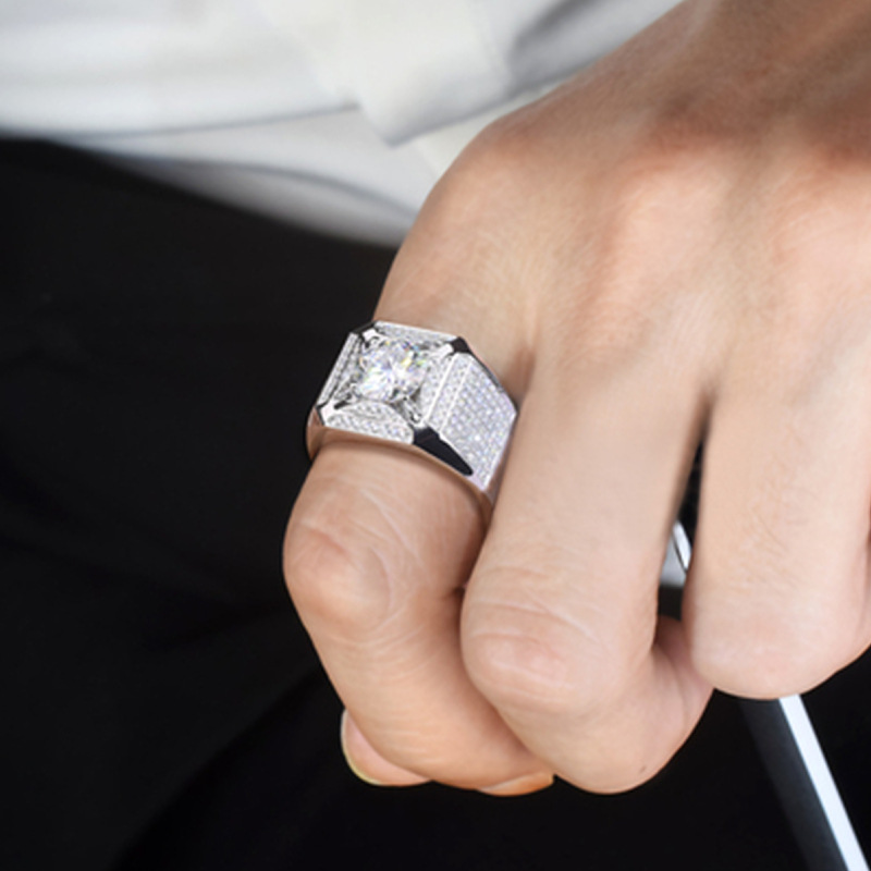 土豪霸气豪华镶嵌满钻男戒d色莫桑钻石戒指银镀18k金戒指男神礼物