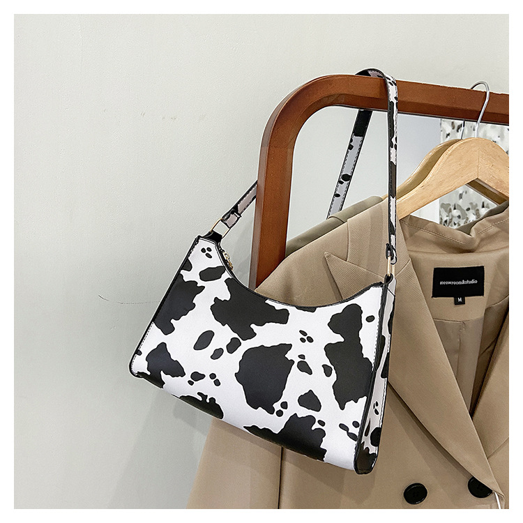 Cross-Border Fashion Shoulder Bag 2022 New Autumn and Winter Simple Versatile Contrast Color Leather Stitching Light Luxury Shoulder Underarm Bag