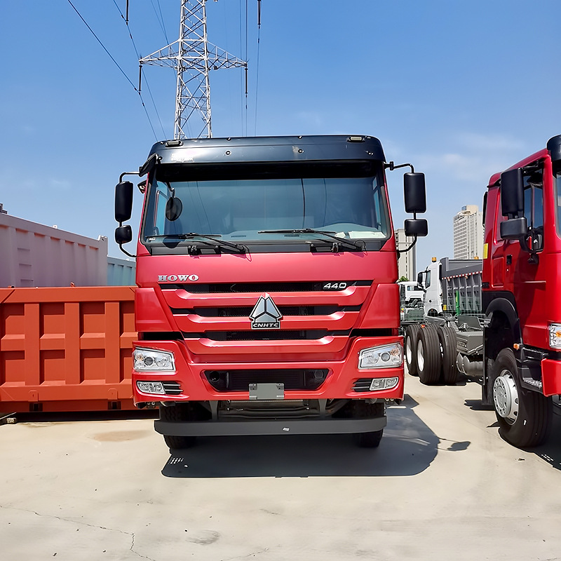 豪沃前四后八翻斗车转让 国四排放工程自卸车 371马力渣土运输车