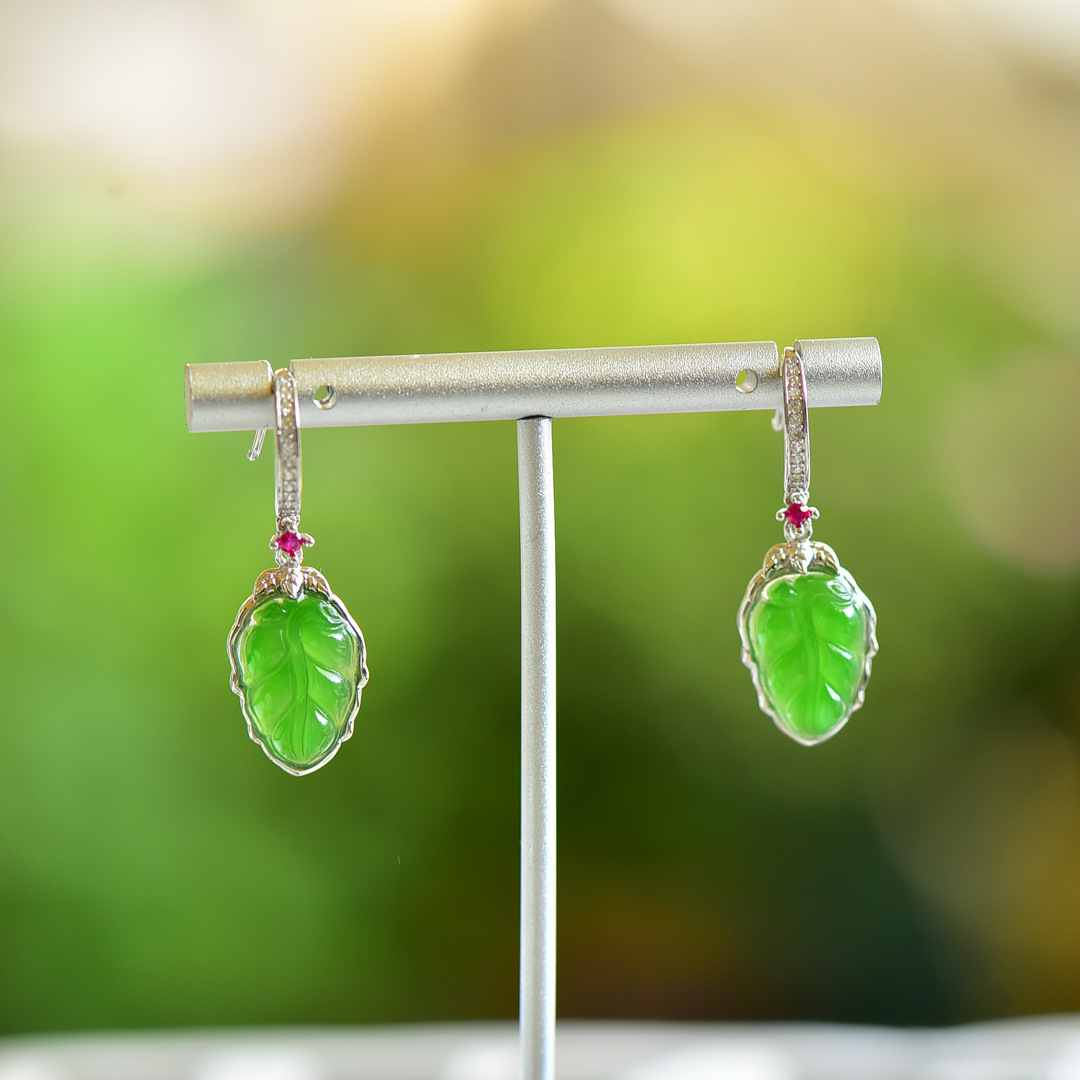 三青水月春夏气质女式简约水滴形清新绿色短款短叶型耳环