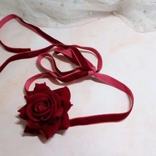 中国红新年新款美背花朵丝绒毛衣链针织项链时尚性感少女名嫒颈链