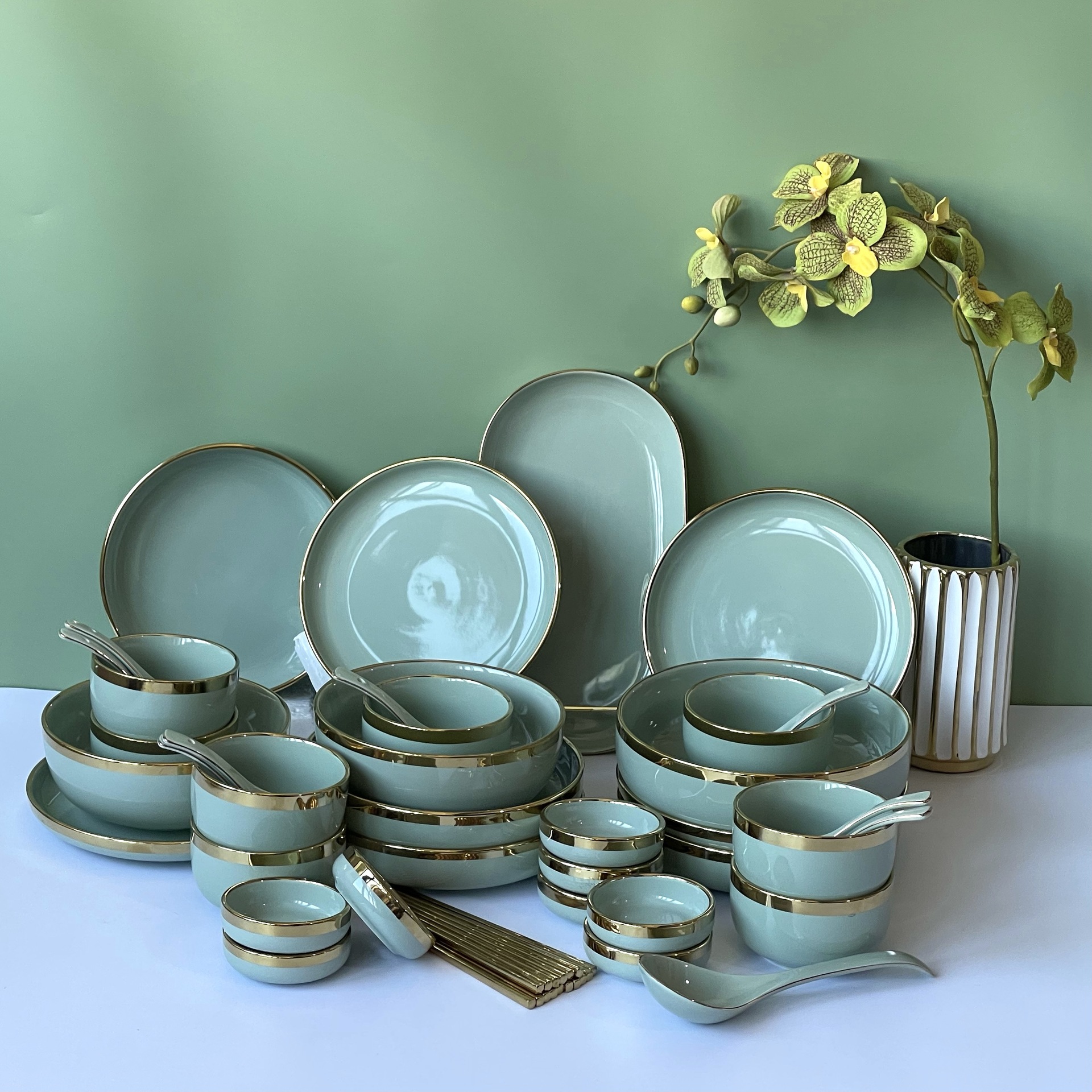 北欧餐具家用米饭碗菜盘碗碟套装家用陶瓷金饭碗盘子碗筷套装鱼盘