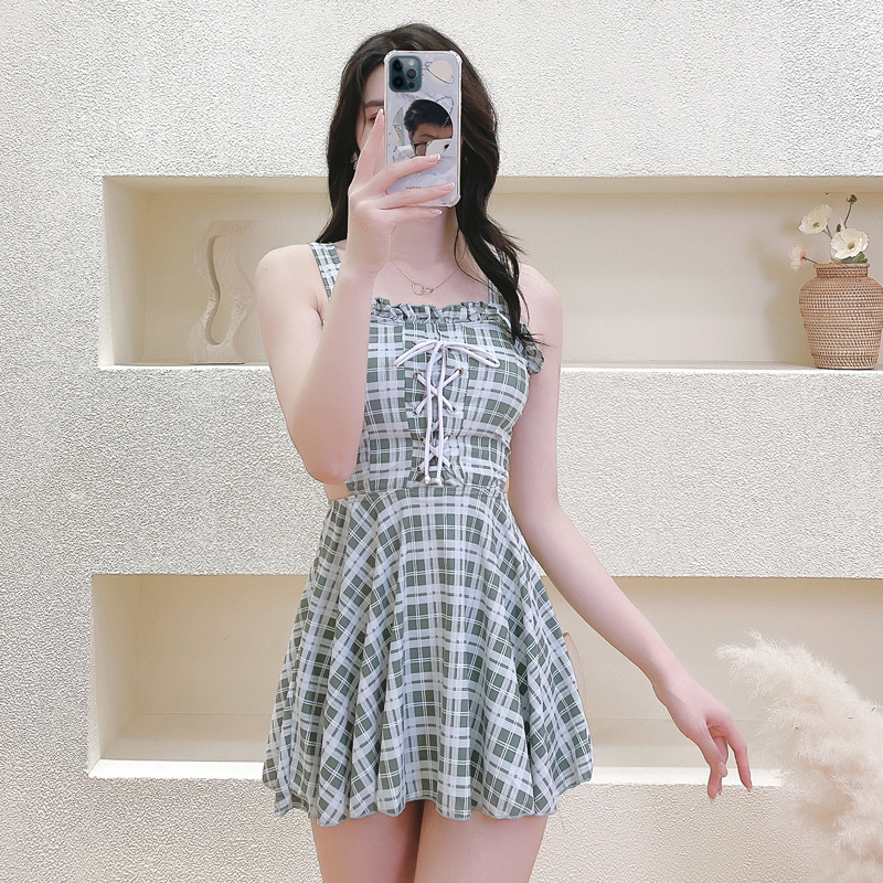 爆款连体泳衣女显瘦遮肉个性设计露腰度假装ins网红少女泳衣弹力