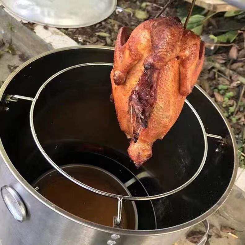 熏腊肉桶柴火桶家用烟熏设备烤腊肉羊排商用烧烤多功能吊炉