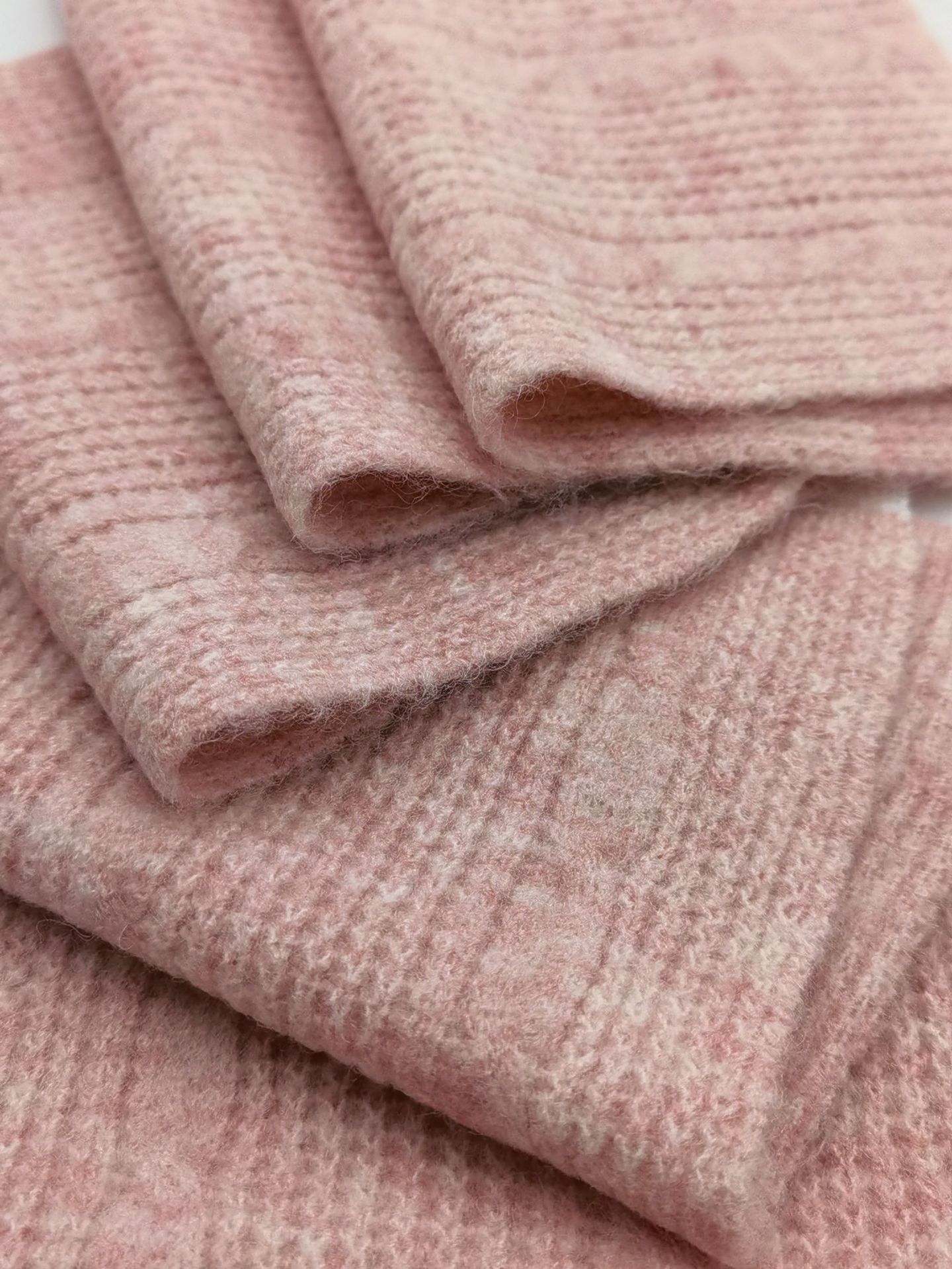 14/1nm5%羊毛28%锦纶61%腈纶6%氨纶针织毛衣弹力羊毛花式磨毛纱