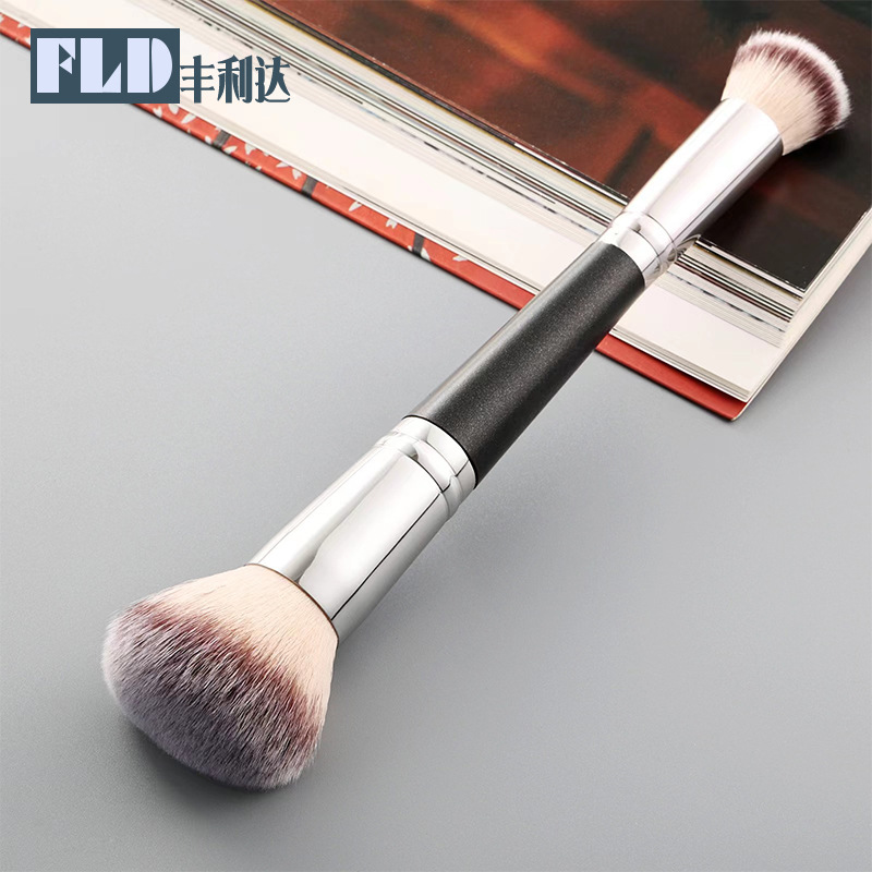 新款双头粉底双头刷眼部刷单支化妆用具便携眼影眼线两用化妆刷