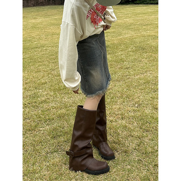 网红爆款韩国炸街高筒裤管靴女量大价优圆头粗跟皮带扣小众长筒靴