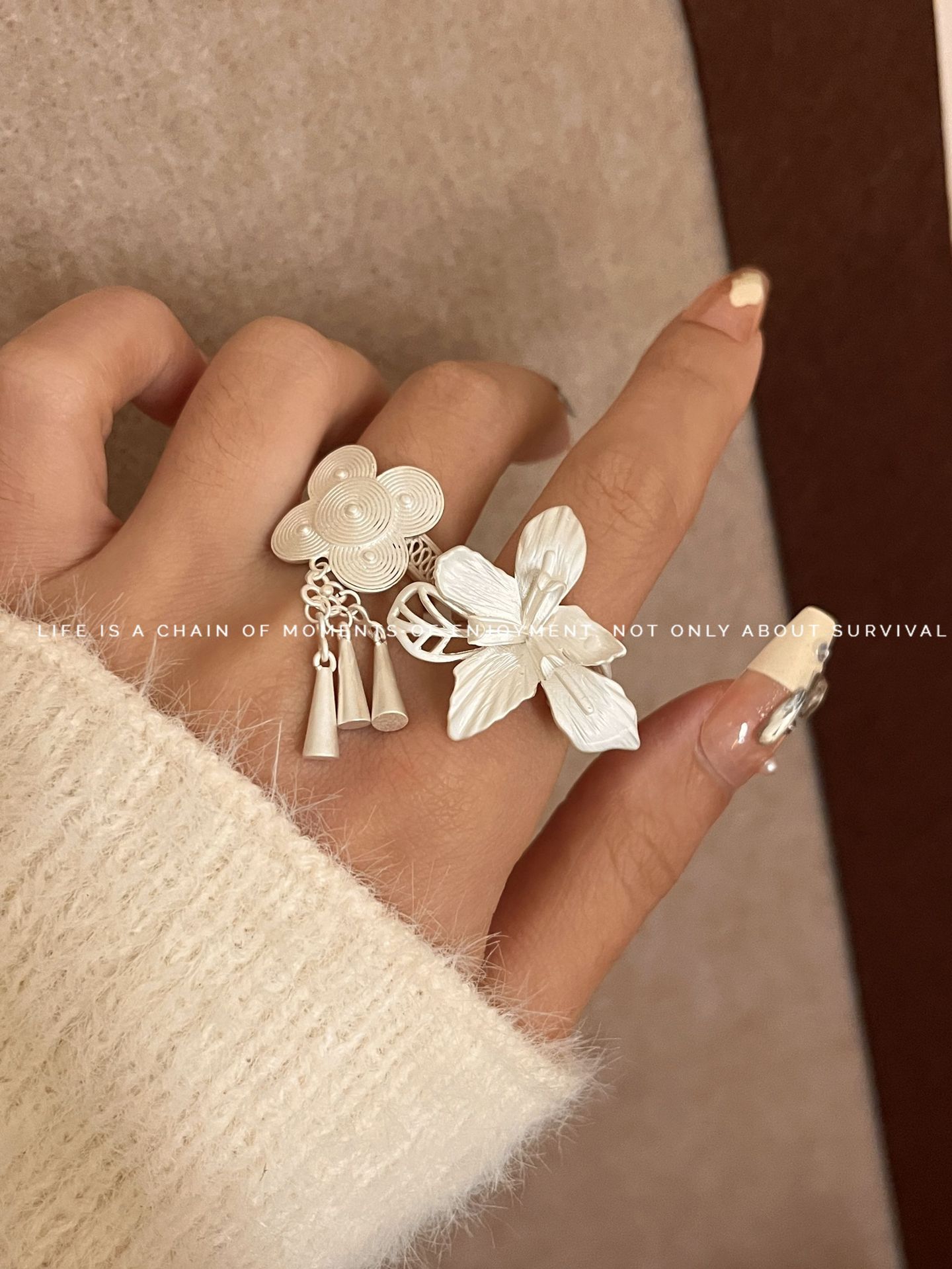 新中式木兰花朵金属喷漆白色百合花叠戴戒指 ins复古名族风指环戒