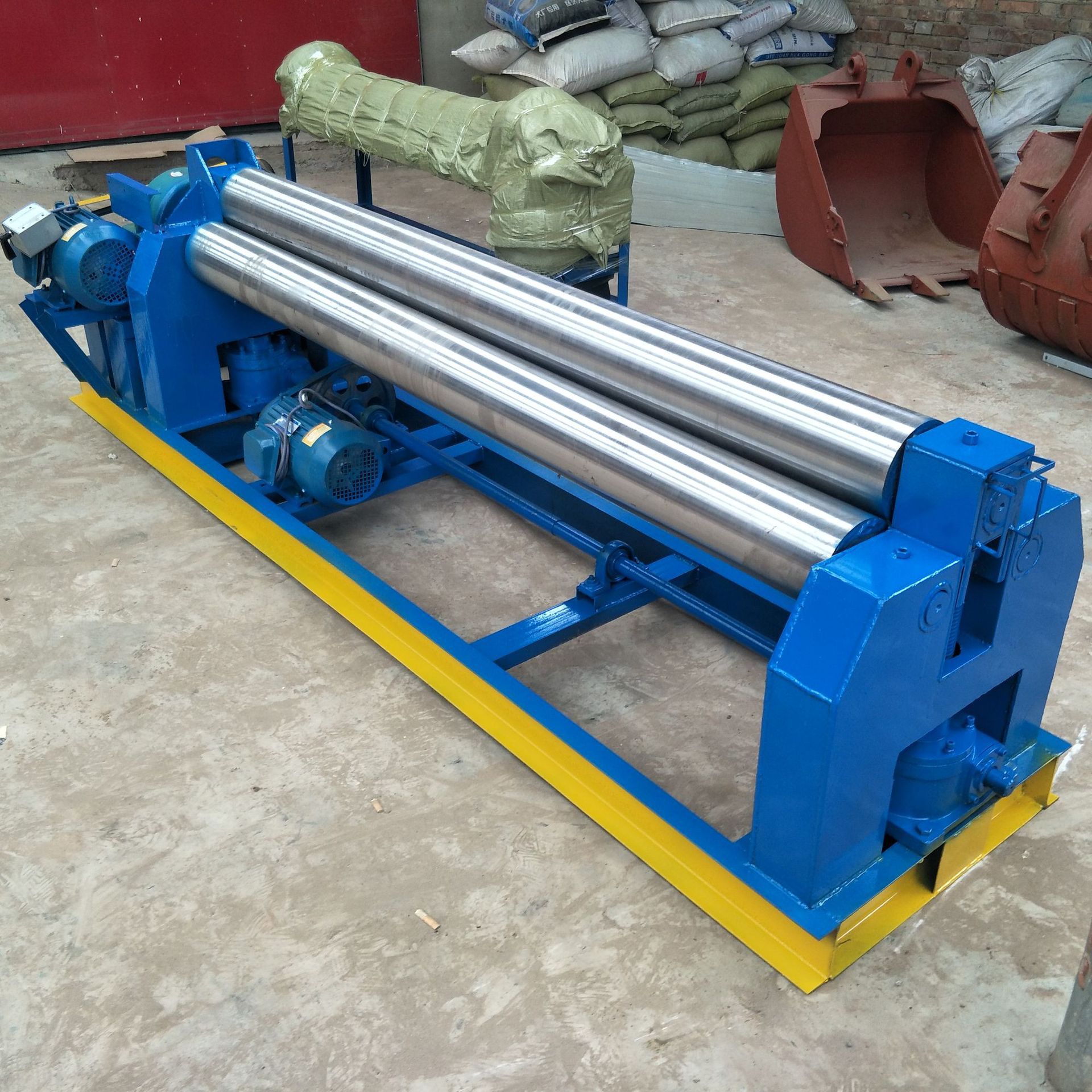 厂家供应液压卷板机半自动电动卷板机械提升卷板机