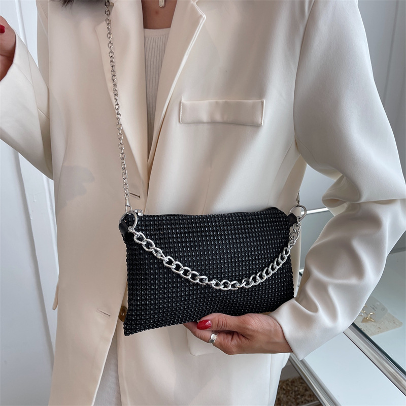 Bag Women's Bag 2022 New Chain Handbag Diamond Surface Special-Interest Design Shoulder Bag Fashion Messenger Bag Envelope Package
