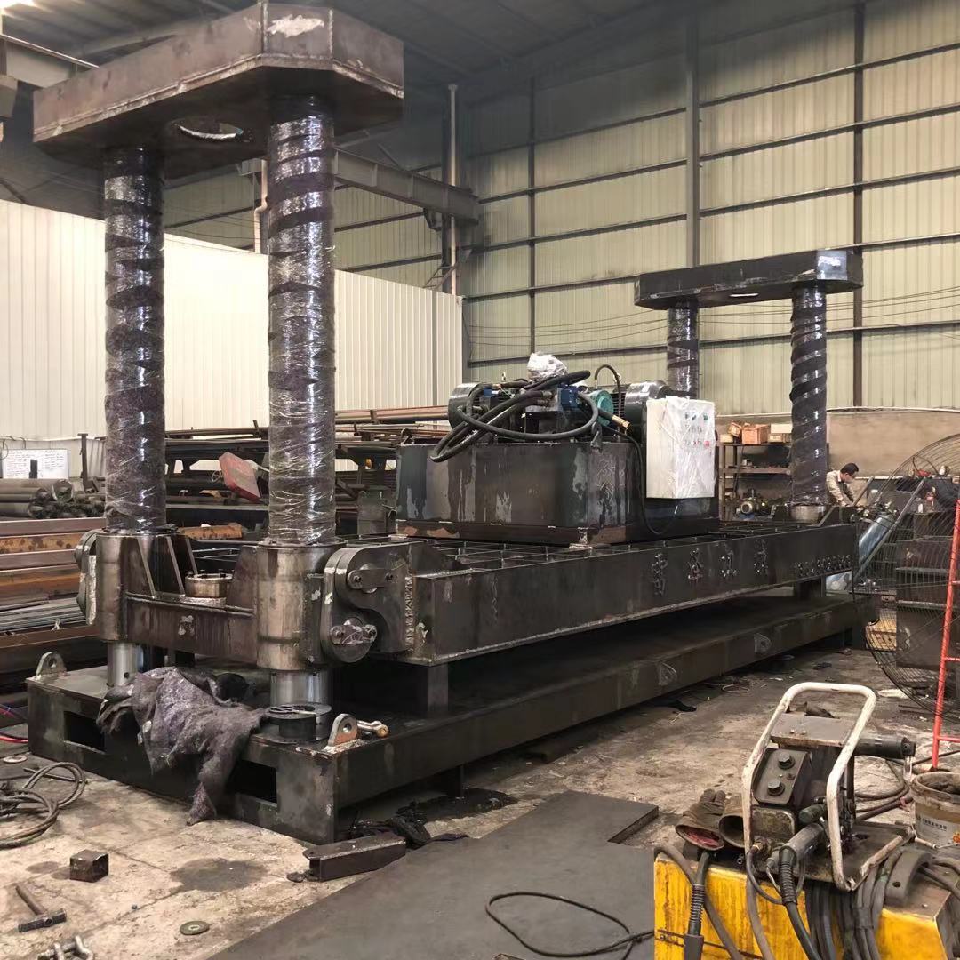 300吨报废面包车四柱压扁机 报废汽车压扁设备 小轿车框架压扁机