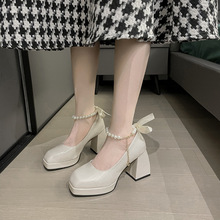 玛丽珍女鞋粗跟高跟鞋设计感2022春新款小皮鞋复古单鞋