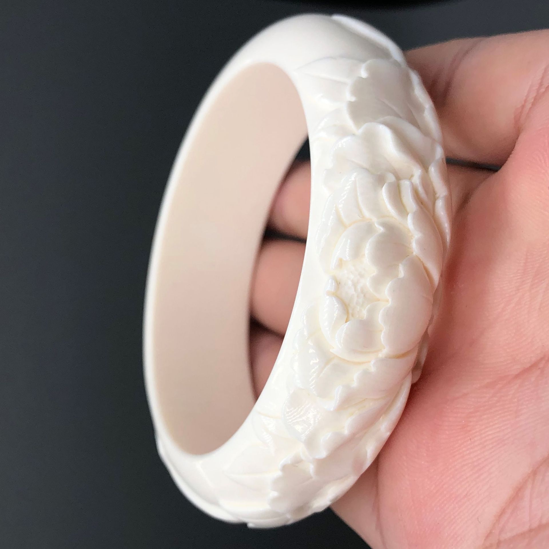 玛运猛犸 直播专场供货冰料满文猛犸雕刻莲年有鱼龙凤莲花手镯