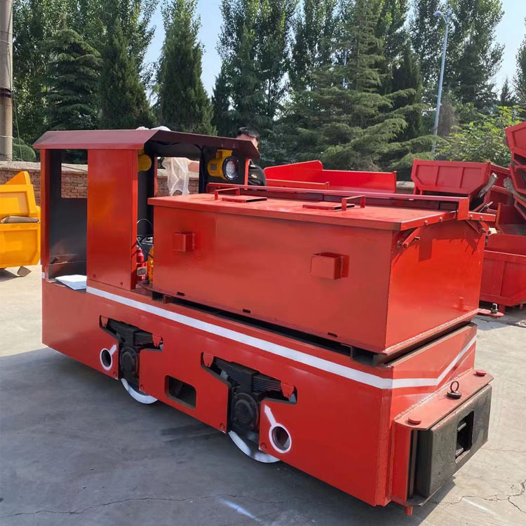 5吨矿用电机车 8吨轨道牵引运输车 方便灵活 易操作