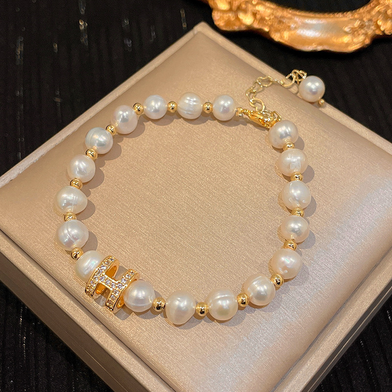 Xiaohongshu Same Style Strawberry Quartz Crystal Love Pearl Bracelet Light Luxury High-Grade Elastic Bracelet All-Match Jewelry Women