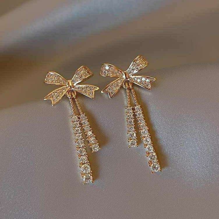 Sterling Silver Needle Earrings High Quality Wholesale Temperament Korean High Sense Socialite Earrings Retro Minority Earrings Wholesale