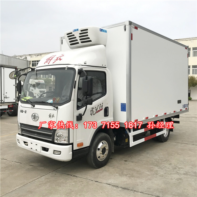 保鲜车,制冷车,是用来运输冷冻或保鲜的货物的封闭式厢式运输车,是装