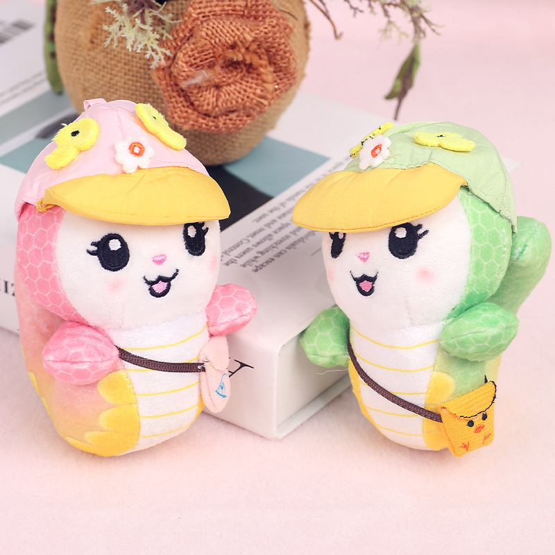 可爱淘气蛇毛绒玩具背包情侣礼物钥匙扣包包挂饰生肖吉祥物小公仔