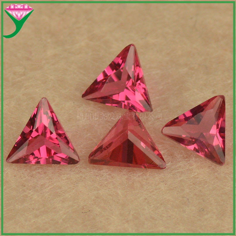 批发直角三角形宝石5#深玫瑰红色人造玻璃宝石 三角戒面饰品配件